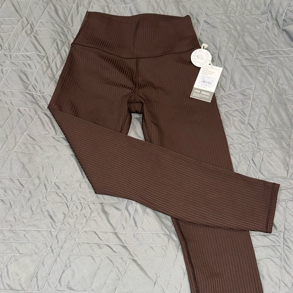 Vuori Inversion Rib Legging in Java size small - Picture 2 of 6